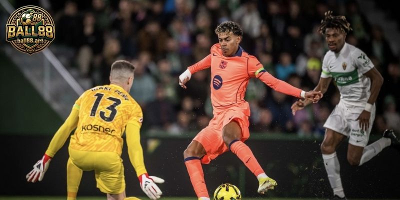 Phân tích chiến thuật hai đội: Sự thực dụng đối đầu sự táo bạo