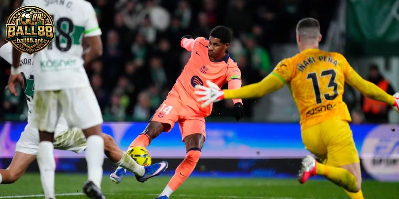 Toàn cảnh trận đấu La Liga vòng 22: Thách thức tại Manuel Martínez Valero